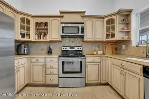 538 Riverside Drive Palm Beach Gardens FL 33410