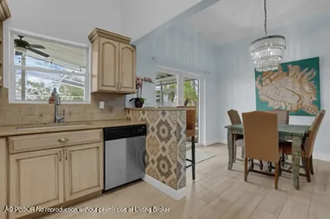 538 Riverside Drive Palm Beach Gardens FL 33410