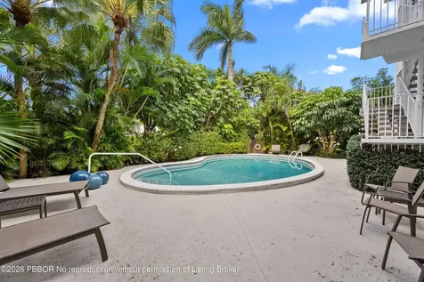 401 Peruvian Avenue Palm Beach FL 33480