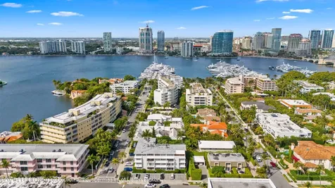 401 Peruvian Avenue Palm Beach FL 33480