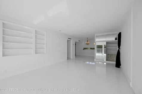 401 Peruvian Avenue Palm Beach FL 33480