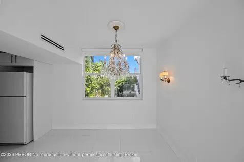 401 Peruvian Avenue Palm Beach FL 33480