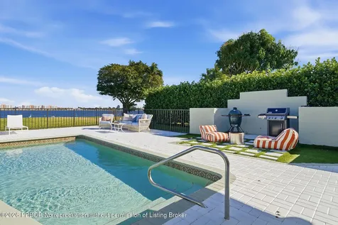 2308 Embassy Drive West Palm Beach FL 33401
