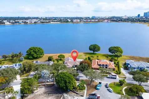 2308 Embassy Drive West Palm Beach FL 33401
