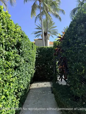 225 Everglade Palm Beach FL 33480