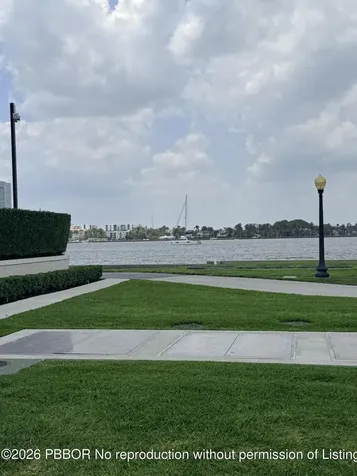 225 Everglade Palm Beach FL 33480