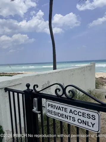 225 Everglade Palm Beach FL 33480