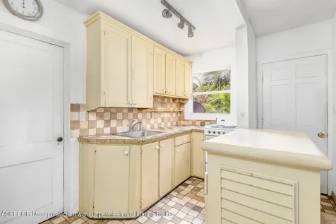 214 Conniston Road West Palm Beach FL 33405