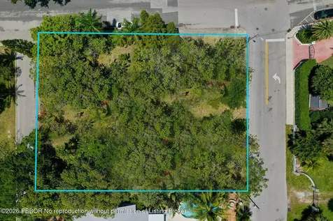 502 S Palmway Lake Worth Beach FL 33460