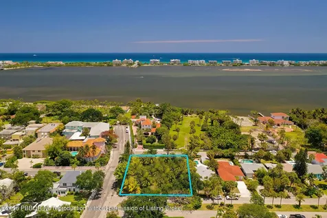502 S Palmway Lake Worth Beach FL 33460