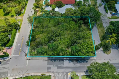 502 S Palmway Lake Worth Beach FL 33460