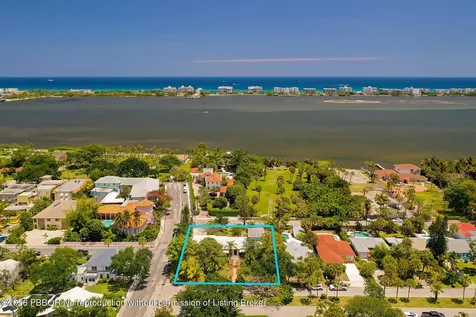 502 S Palmway Lake Worth Beach FL 33460