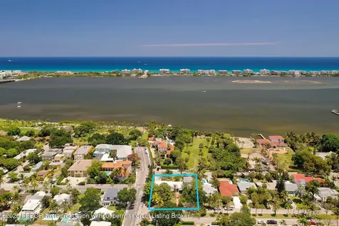 502 S Palmway Lake Worth Beach FL 33460