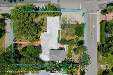 502 S Palmway Lake Worth Beach FL 33460