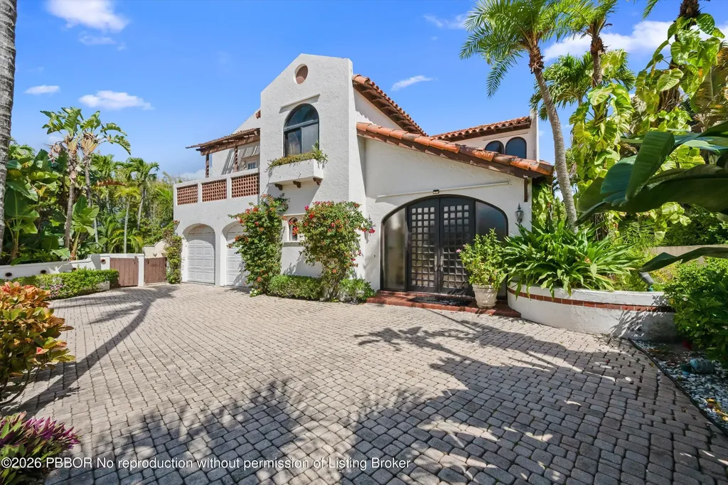 23 Sloans Curve Drive Palm Beach FL 33480