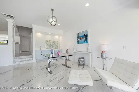 2435 Presidential Way West Palm Beach FL 33401