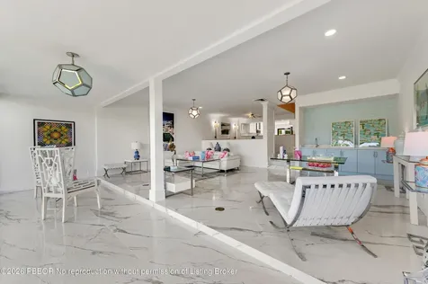 2435 Presidential Way West Palm Beach FL 33401