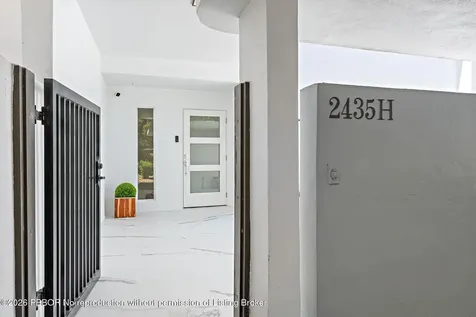 2435 Presidential Way West Palm Beach FL 33401