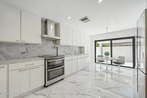 2435 Presidential Way West Palm Beach FL 33401