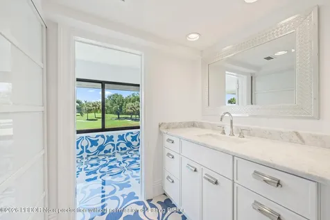 2435 Presidential Way West Palm Beach FL 33401
