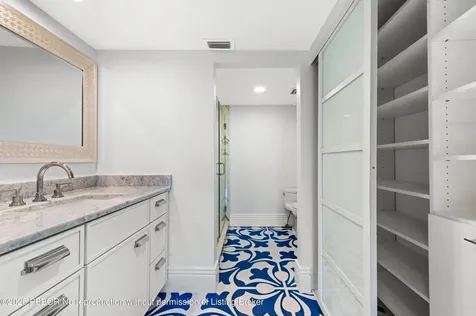 2435 Presidential Way West Palm Beach FL 33401