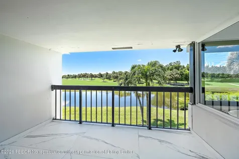 2435 Presidential Way West Palm Beach FL 33401