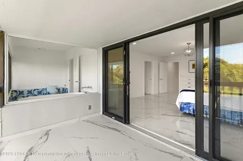 2435 Presidential Way West Palm Beach FL 33401
