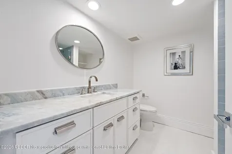 2435 Presidential Way West Palm Beach FL 33401