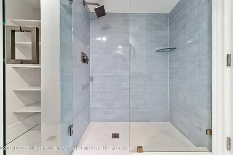 2435 Presidential Way West Palm Beach FL 33401