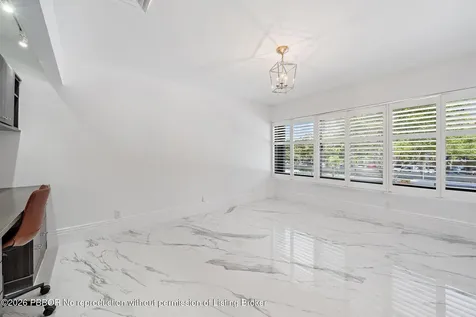 2435 Presidential Way West Palm Beach FL 33401