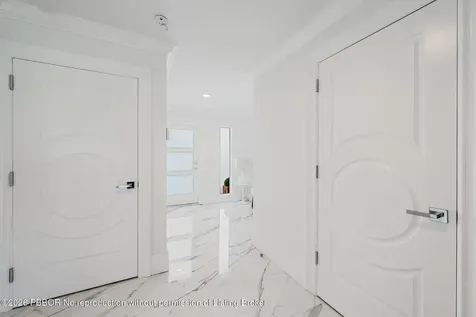 2435 Presidential Way West Palm Beach FL 33401
