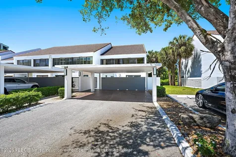 2435 Presidential Way West Palm Beach FL 33401