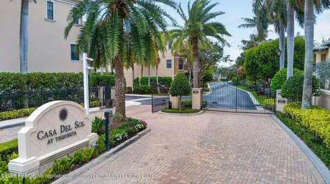 803 Del Sol Circle Tequesta FL 33469