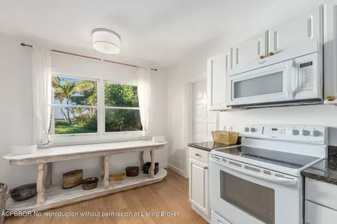 5 N Beach Road Hobe Sound FL 33455