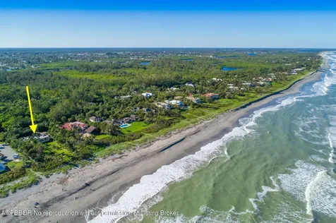 5 N Beach Road Hobe Sound FL 33455