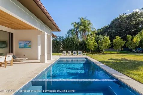 2719 Embassy Drive West Palm Beach FL 33401