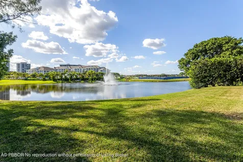 2719 Embassy Drive West Palm Beach FL 33401