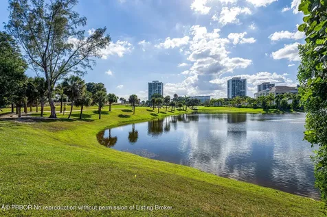 2719 Embassy Drive West Palm Beach FL 33401