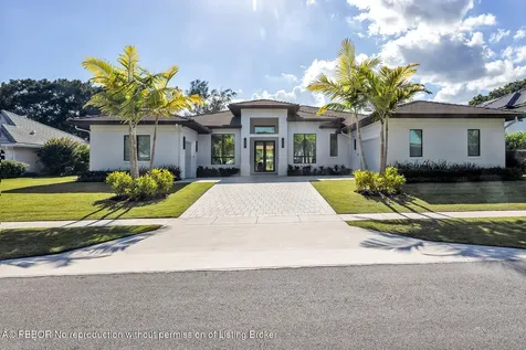 2719 Embassy Drive West Palm Beach FL 33401