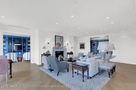 2 N Breakers Row Palm Beach FL 33480