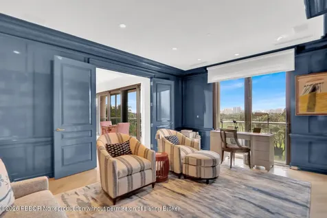 2 N Breakers Row Palm Beach FL 33480