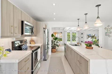 8001 Arlington Place West Palm Beach FL 33405