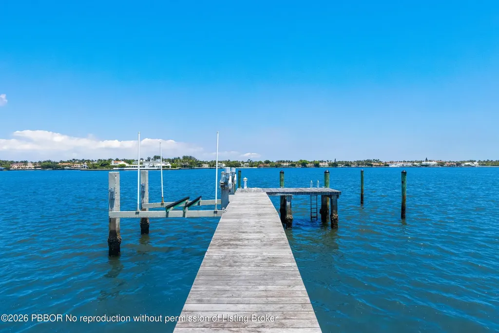690 Island Drive Palm Beach FL 33480