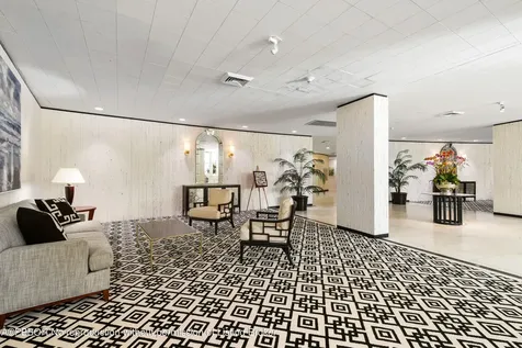 2295 S Ocean Boulevard Palm Beach FL 33480