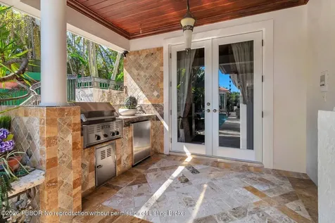 286 Jamaica Lane Palm Beach FL 33480