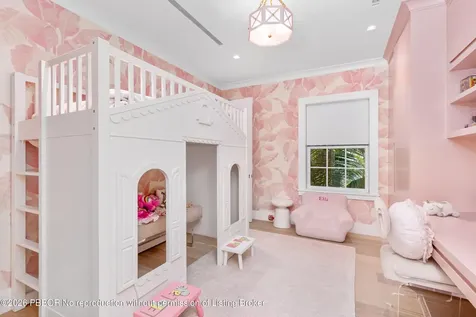 991 N Lake Way Palm Beach FL 33480