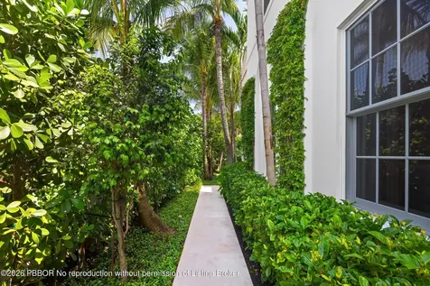 991 N Lake Way Palm Beach FL 33480