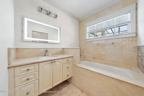 228 9th Street West Palm Beach FL 33401