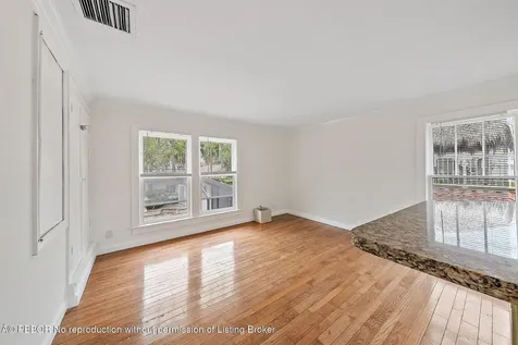 228 9th Street West Palm Beach FL 33401