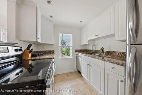 228 9th Street West Palm Beach FL 33401
